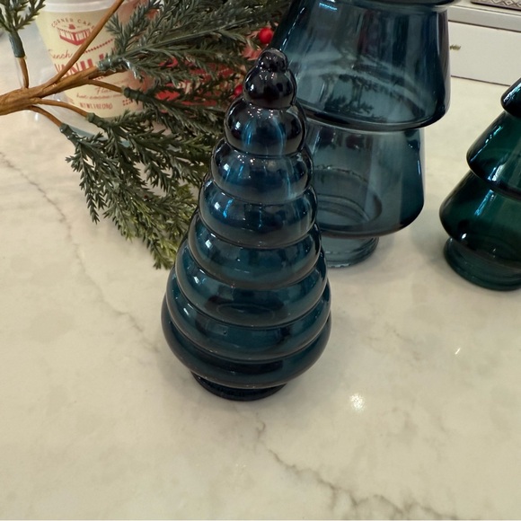 Elegant Threshold Blue Glass Holiday Tree Set - Picture 4 of 6